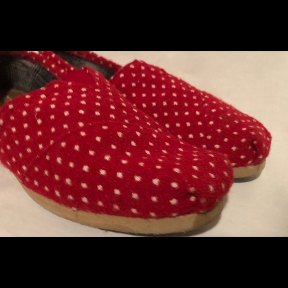 Toms Womens Size 7 Flats Red White Polka Dot - Picture 2 of 4